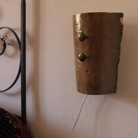 アパート Favelle House